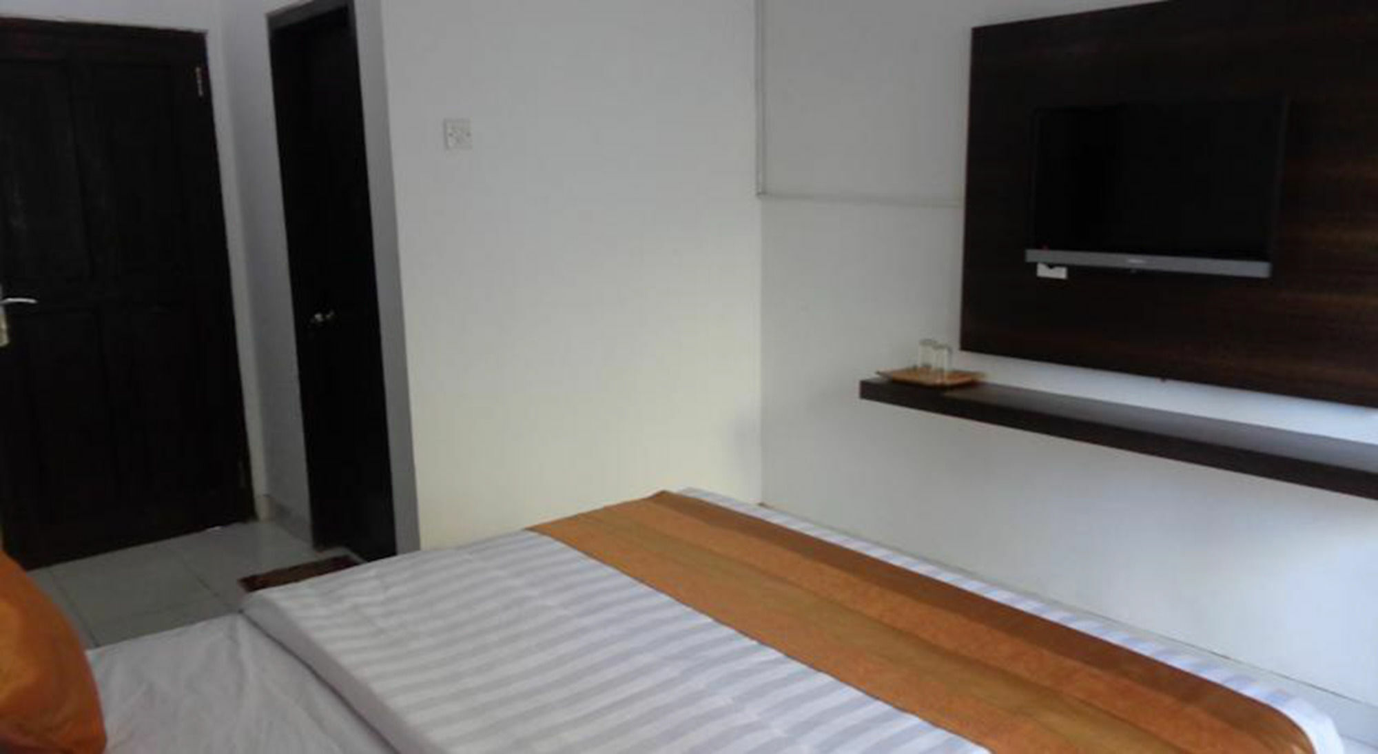 Bakung Sunset Hotel Kuta  Exterior photo