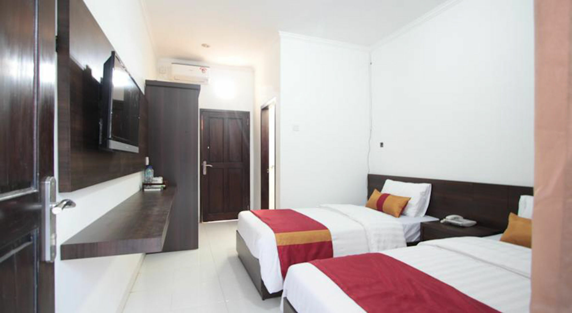 Bakung Sunset Hotel Kuta  Exterior photo