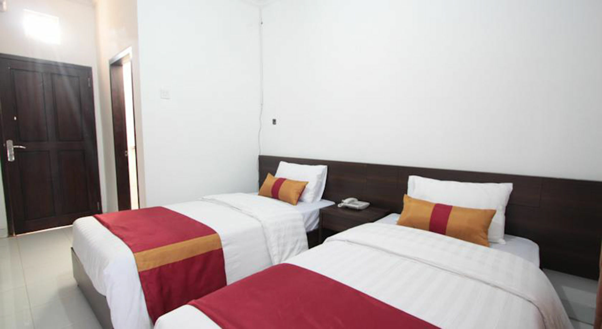 Bakung Sunset Hotel Kuta  Exterior photo